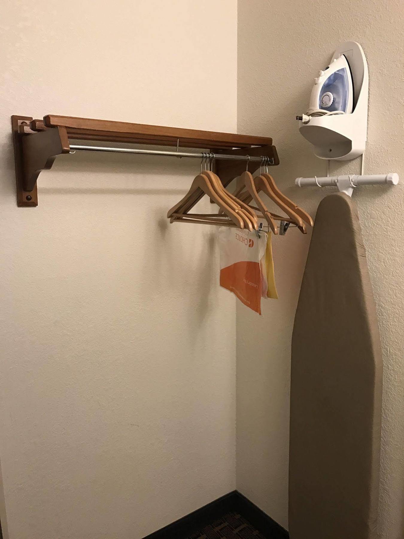 Quality Inn Milwaukee- Брукфийлд Екстериор снимка